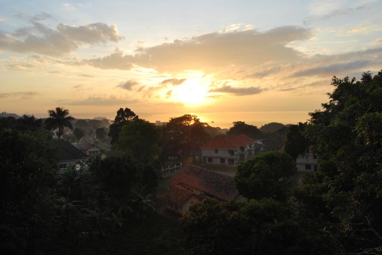 Frontiers Hotel Entebbe Bagian luar foto